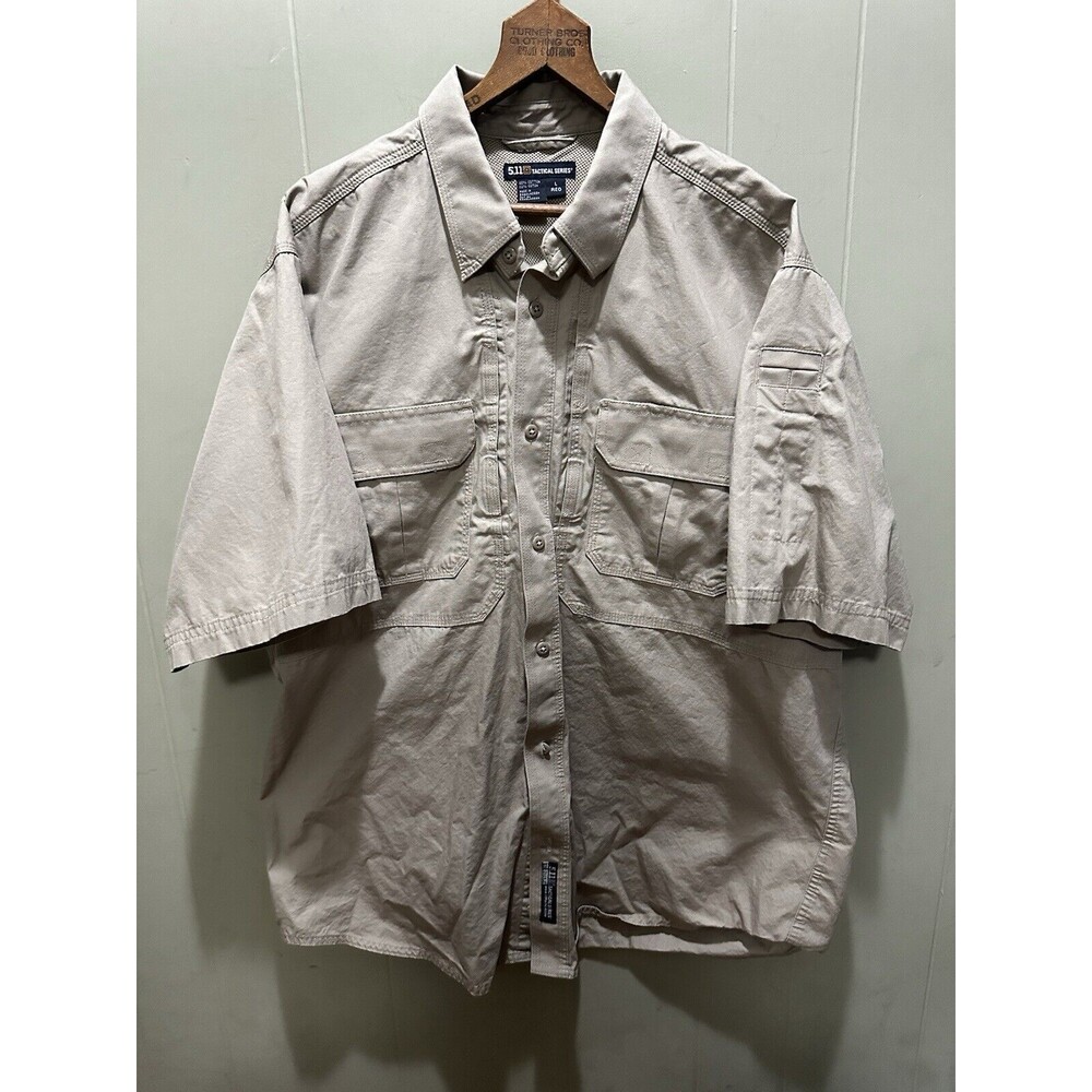 5.11 Tactical Men’s L Reg Series Style 71152 Khaki Short Sleeve Button Up